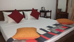 Green cabin mihintale