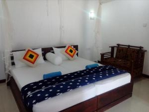 Green cabin mihintale