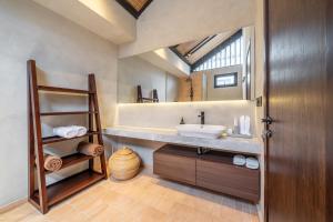 Mulu A2- Ultimate Privacy Villa in Badung with Huge Pool