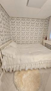 Arti stay #5 - Open Special price - 2 room - Pet Friendly - Party Room - Sillim Station - Danggok Station - Market Adjacent - 3people