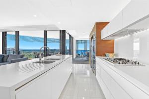 LUXE Skyhome at Oracle 14401