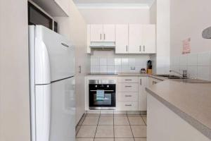 Serenity in Surfers Paradise