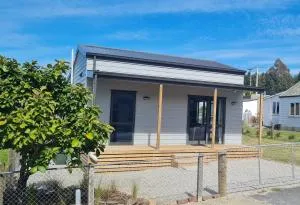 Leven Street Crib - Oturehua