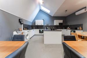 Bed & Coffee Oss Room in Historic Weaving Mill