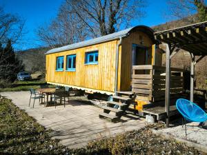 Belle roulotte avec espace bien-être - Sisteron - Gap - Alpes