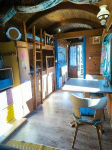 Belle roulotte avec espace bien-être - Sisteron - Gap - Alpes