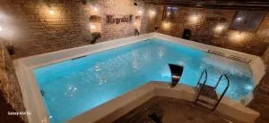 勒根达酒店 - 伊诺弗罗茨瓦夫