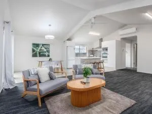 THE SHED - Tallebudgera Valley - Carool