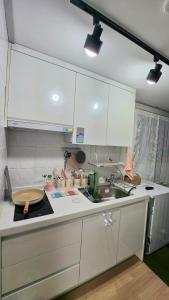 Artistay #6 - pet friendly - 1 Room - Party Room - Sillim Station Danggok Station - 2 person