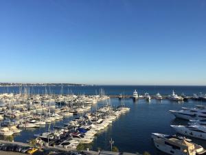 Appartements Amazing View Port Golfe-Juan and Garage : photos des chambres