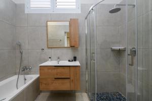 San Lameer Villa 2204 - 2 Bedroom Classic - 4 pax - San Lameer Rental Agency