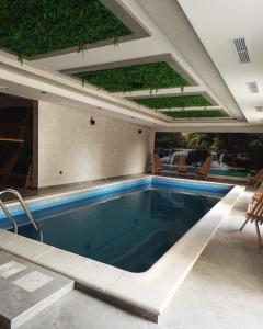 New, complete equipped apartment with Spa, indoor pool and parking place