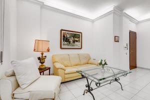 Cozy 2-Bedroom Flat with Balcony in Monteverde