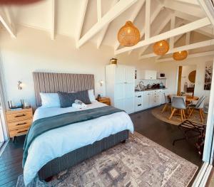 Sea Views, Hikes & Tranquility Wildside Cabin