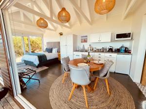 Sea Views, Hikes & Tranquility Wildside Cabin