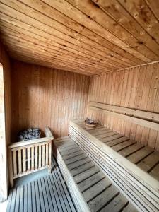 Venetian Haven BGC Venice Grand Canal Apart ment, 4 Bedrooms, for 10 Guests