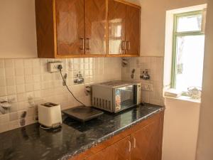 Ferozi House, C-Scheme