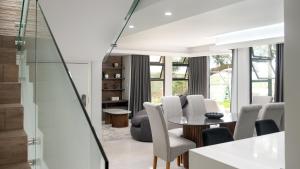 3 Licorna Beach Umhlang Rocks