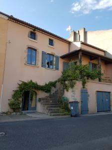 Appartements joli studio dans cuvage d-une maison vigneronne : photos des chambres