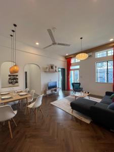 Lovely Boho Apt at Nguyen Hue by Circadian