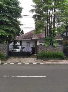 Penginapan Batu Tiur - 苏加武眉