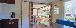 Campings Camping 2 etoiles - Parc aquatique - efadbe : photos des chambres