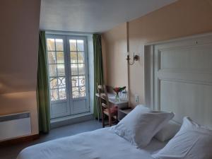 Maisons d'hotes Le conquerant - chambres meublees - Barfleur : photos des chambres
