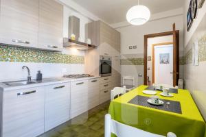 Homiday - Il Giardino --1 min Ospedale Cisanello--AEROPORTO FREE PARKING--