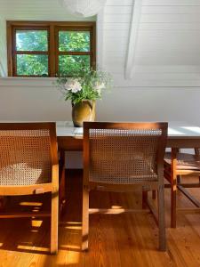 Idyllic Thatched Cottage Near Udsholt Strand