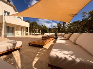 Luxury Riviera Villa* short walk to beach & center