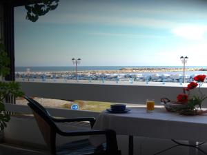 Premium Twin Room with bathroom, balcony and sea view room in Le Dauphin Bleu