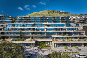 RJS Savoy Monumentalis by Holiday Rental Madeira