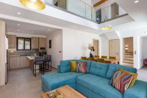 Villa Fotinou Heated Pool & Free Bikes awaits