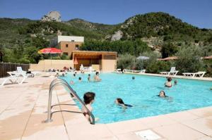 Campings Camping 3 etoiles - Piscine - cbgcaia : photos des chambres
