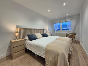 C01A07 Moderno apartamento con vistas by R2R Consulting