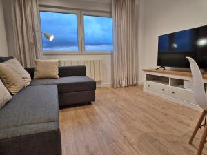 C01A07 Moderno apartamento con vistas by R2R Consulting