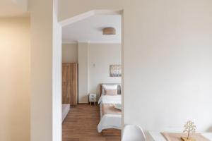 F & B Collection - Metro Urban Stays