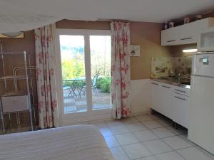 Sejours chez l'habitant Studio le romantique a 20 kms de Nice : photos des chambres