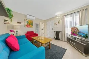 Comfy 2 BR House near LAX, SOFI and Intuit Dome! - إنجلوود