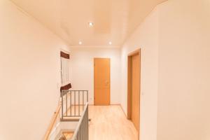 3 bedroom house with 2 bathrooms in Dusseldorf - Haus mit 3 Schlafzimmer 2 Badezimmer in Düsseldorf