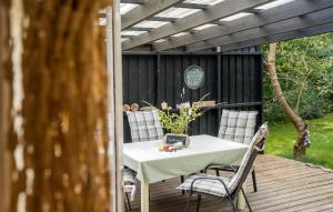 2 Bedroom Stunning Home In Samsø