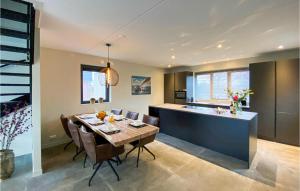 Lovely Home In Balk With Kitchen