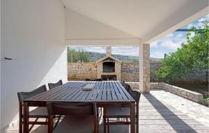 2 Bedroom Lovely Home In Kornati