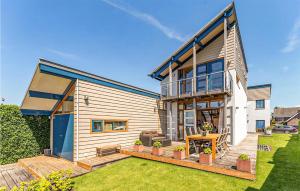 Nice Home In Breukeleveen With Wifi