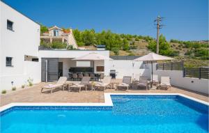 Stunning Home In Zaboric With Sauna