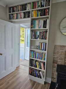 Three bedroom cosy quiet luxury in the Burren Wild Atlantic Way