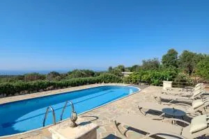 Sarpedon & Rhadamanthus By Forest Villas - Gállos