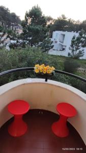 Beach, surf and golf apartment near Lisbon