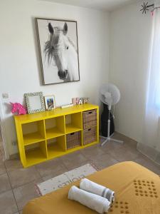 Maisons de vacances Confortable Villa with pool 4BR 6-8 people : photos des chambres