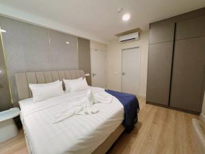 The Atrium at Jalan Ampang by OKBnB - Modern Stylish 2Bedroom with FREE WiFi and Carpark